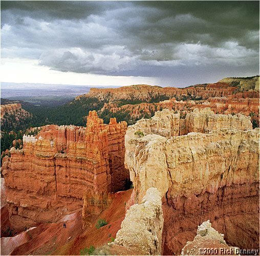 presentthundersunsetpointbrycecanyonnputah2001.jpg