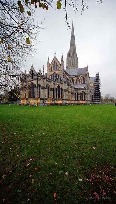 IMAGE: http://www.rickdenney.com/IMG_0560_cathedral_lores.jpg