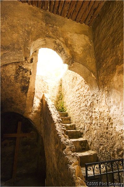 IMAGE: http://www.rickdenney.com/images/concepsion-steps-lores.jpg