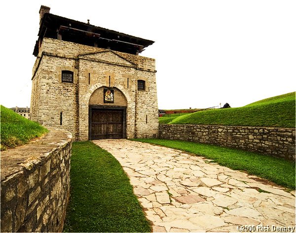 IMAGE: http://www.rickdenney.com/images/fort-niagra-keep-lores.jpg